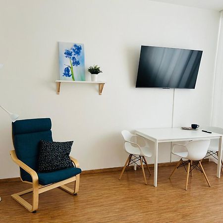 Studio Apartment Bluebell Bratislava Buitenkant foto